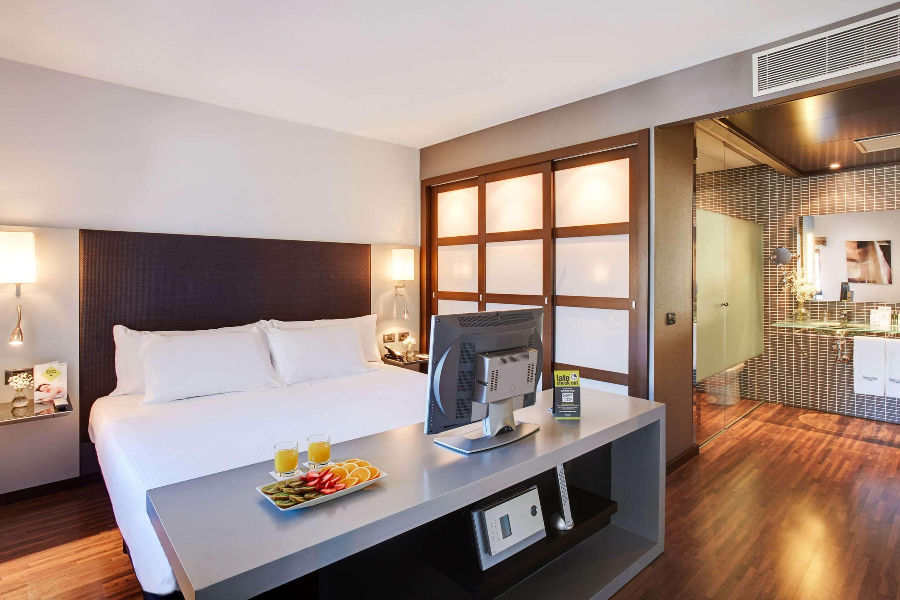 Hotel Sercotel Ciutat D'Alcoi ภายนอก รูปภาพ